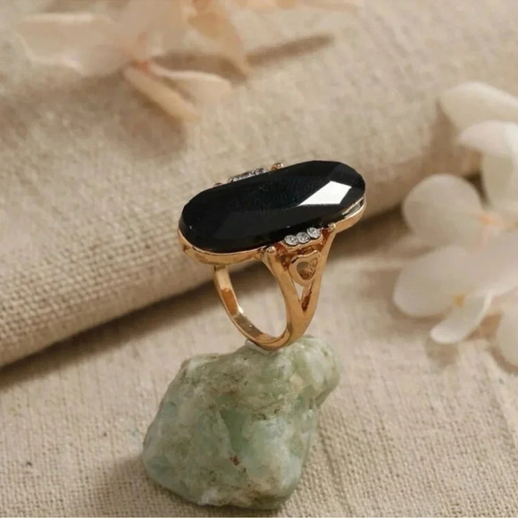 2 LEFT! Gold Black Oval Gemstone Ring - Picture 3 of 3